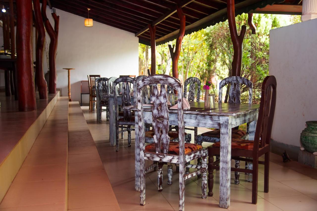 Amaranta Classic Retreat Bambaragaleyaya Exteriör bild